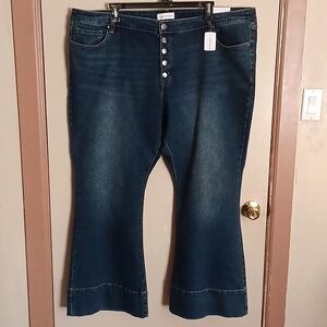 NWT Flared Jeans!